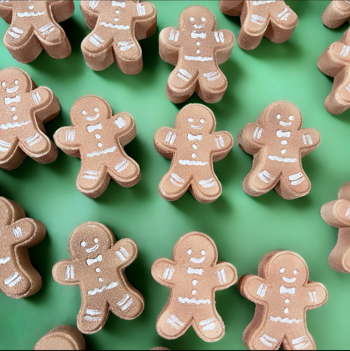 Gingerbread Cookie Bath Bomb